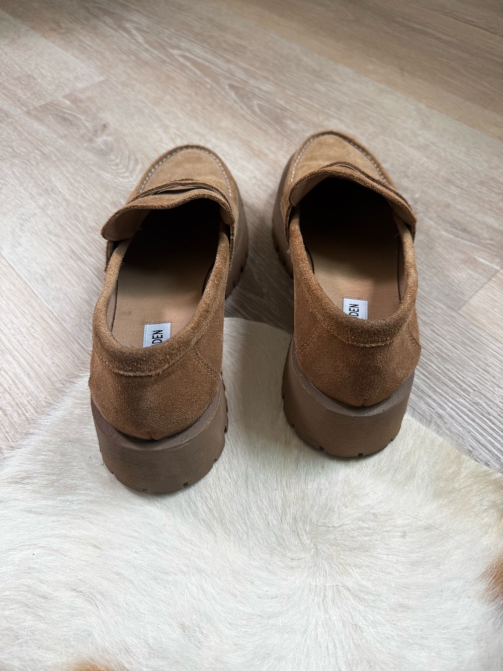 Steve Madden Women's Brown Suede Lug Sole Loafers - Picture 4 of 4
